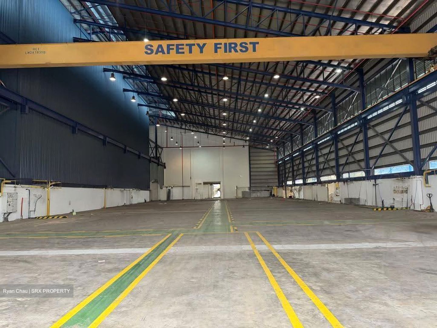 Pandan Road (D22), Factory #633881091